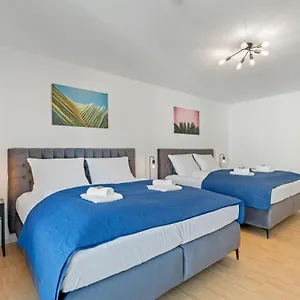 Apartment Finest Design Stuttgart Airport Messe Stadtbahn U7, Ostfildern